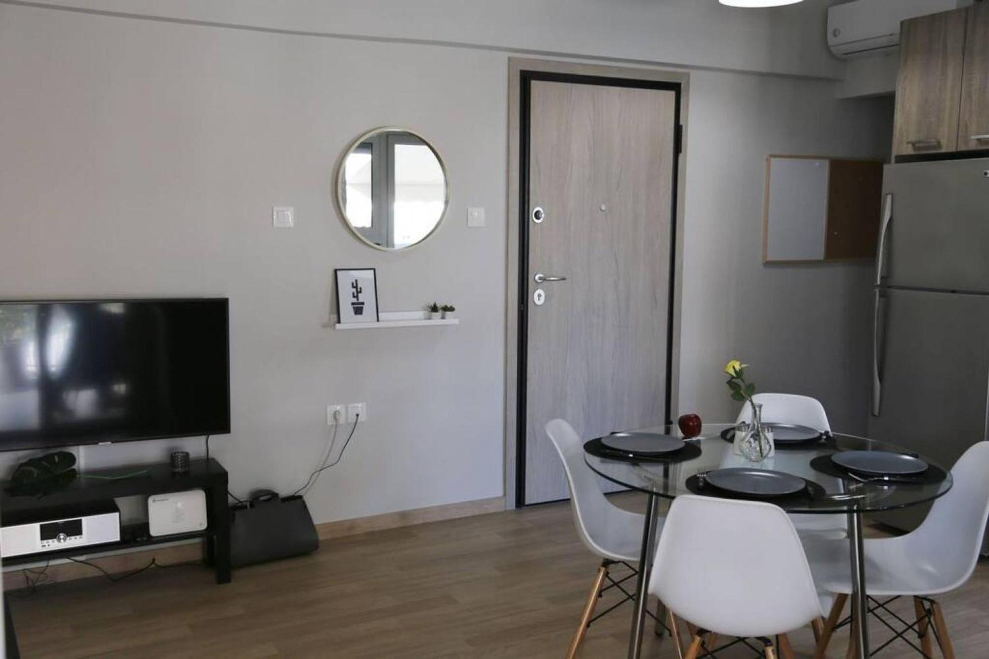 דירות אתונה Penthouse Lux Flat With 2 Bd Next To Larissis מראה חיצוני תמונה