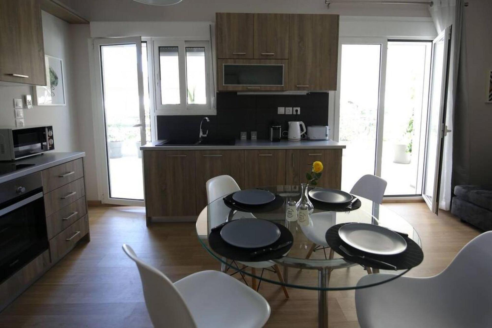 דירות אתונה Penthouse Lux Flat With 2 Bd Next To Larissis מראה חיצוני תמונה